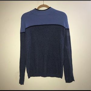 Color block sweater size large